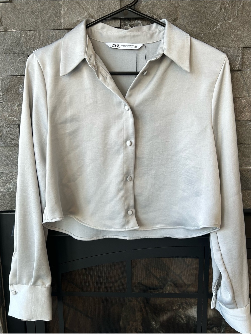 Zara Light Gray Satin Cropped Button-Down Shirt